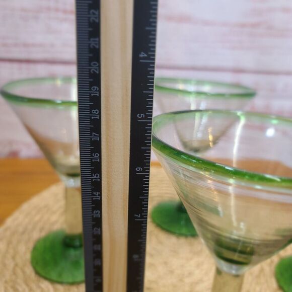 Set of 4 Mexican Hand Blown Tequila Margarita or Martini Glasses Heavy Green Rim - Picture 4 of 6